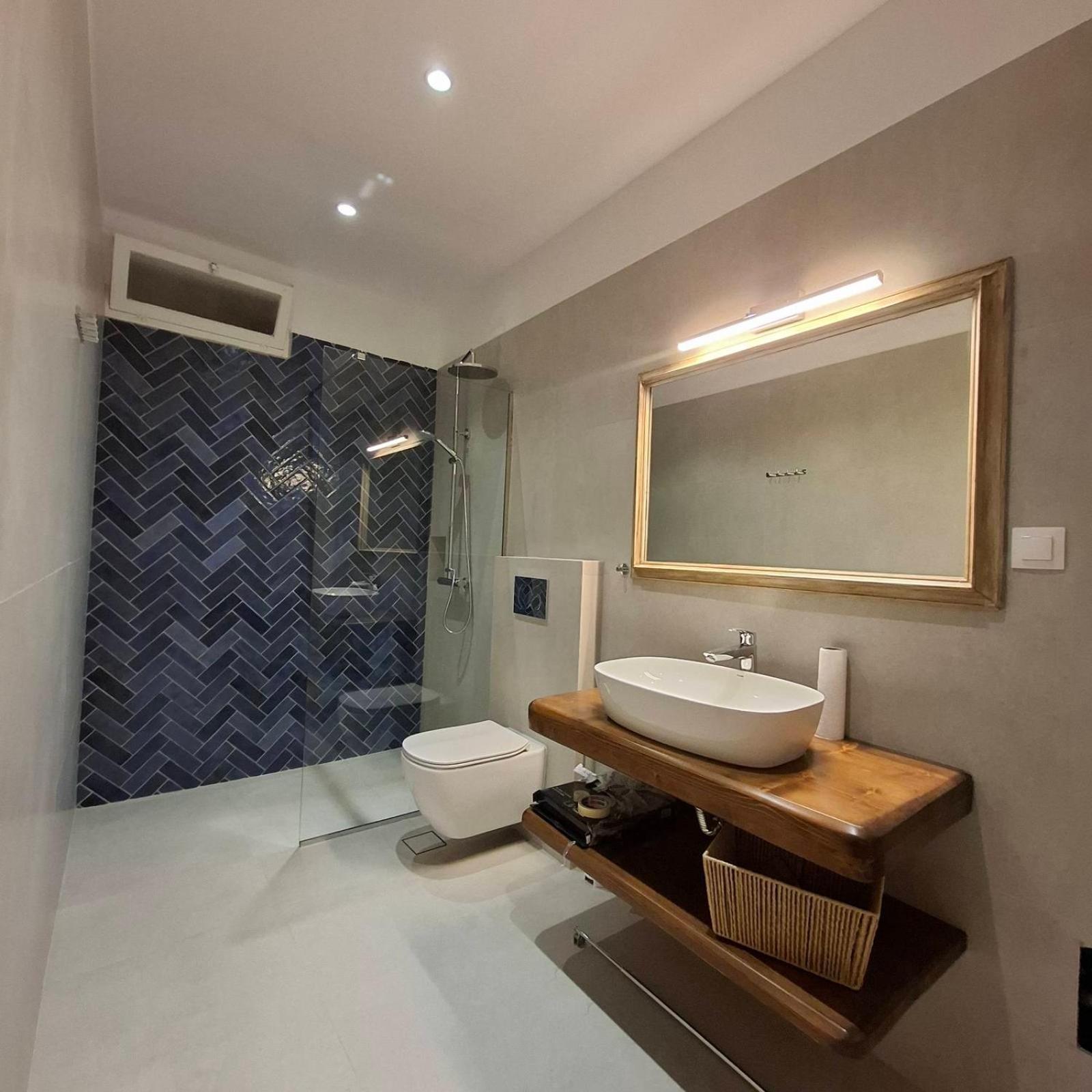 Aquarella-Stylish Veranda Apartment In Centre Of Poros Town Exteriör bild