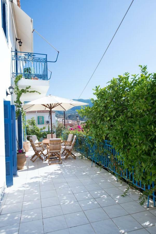 Aquarella-Stylish Veranda Apartment In Centre Of Poros Town Exteriör bild