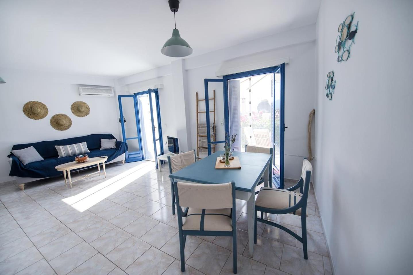 Aquarella-Stylish Veranda Apartment In Centre Of Poros Town Exteriör bild