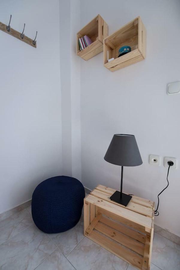 Aquarella-Stylish Veranda Apartment In Centre Of Poros Town Exteriör bild
