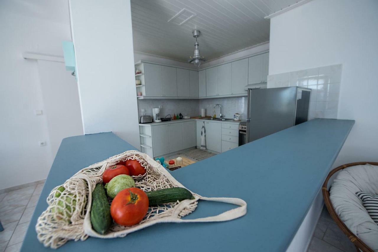 Aquarella-Stylish Veranda Apartment In Centre Of Poros Town Exteriör bild