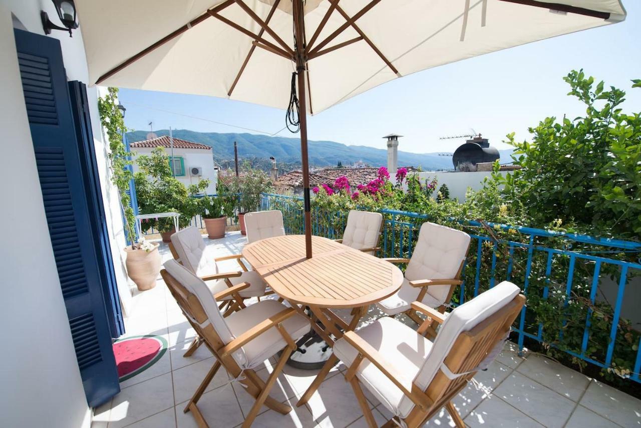 Aquarella-Stylish Veranda Apartment In Centre Of Poros Town Exteriör bild