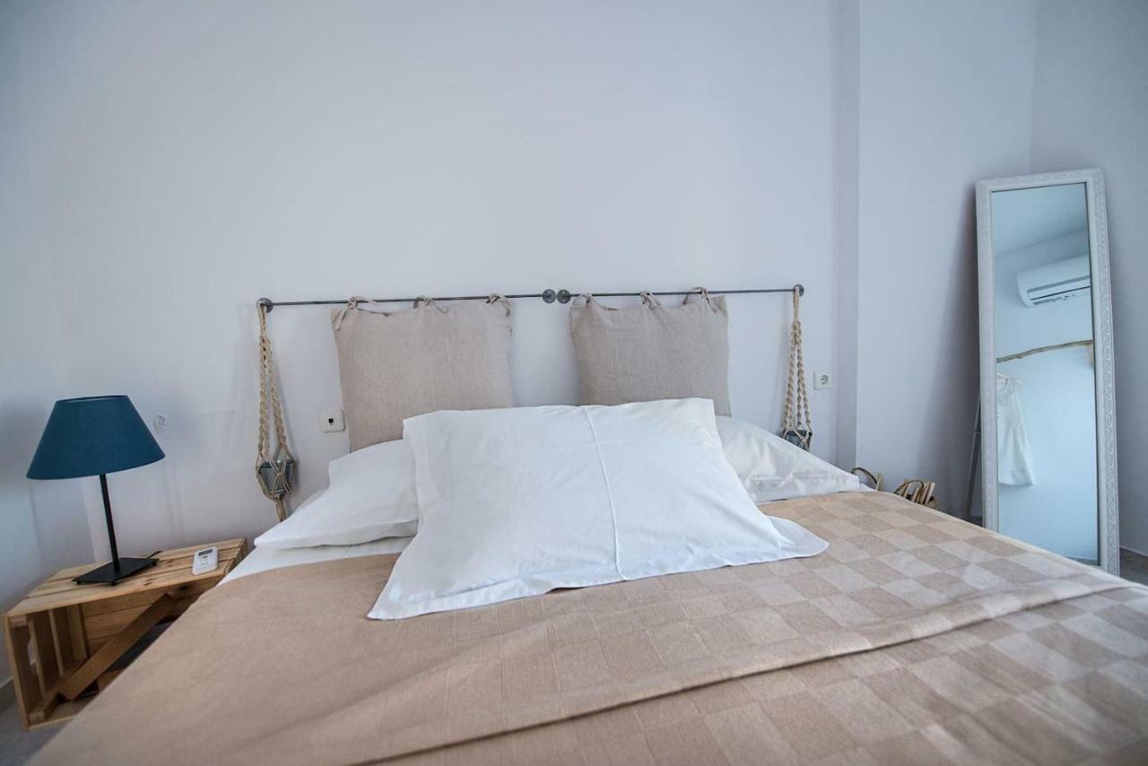 Aquarella-Stylish Veranda Apartment In Centre Of Poros Town Exteriör bild