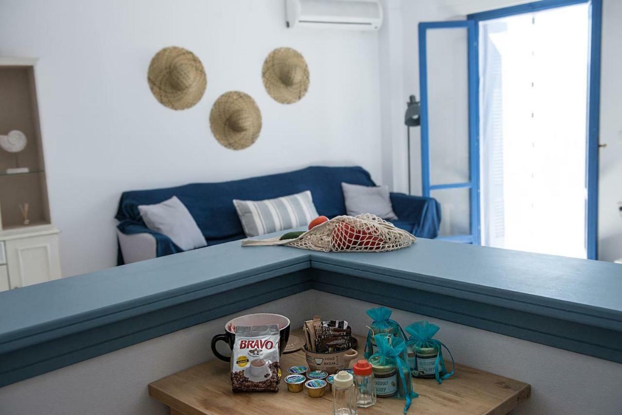 Aquarella-Stylish Veranda Apartment In Centre Of Poros Town Exteriör bild