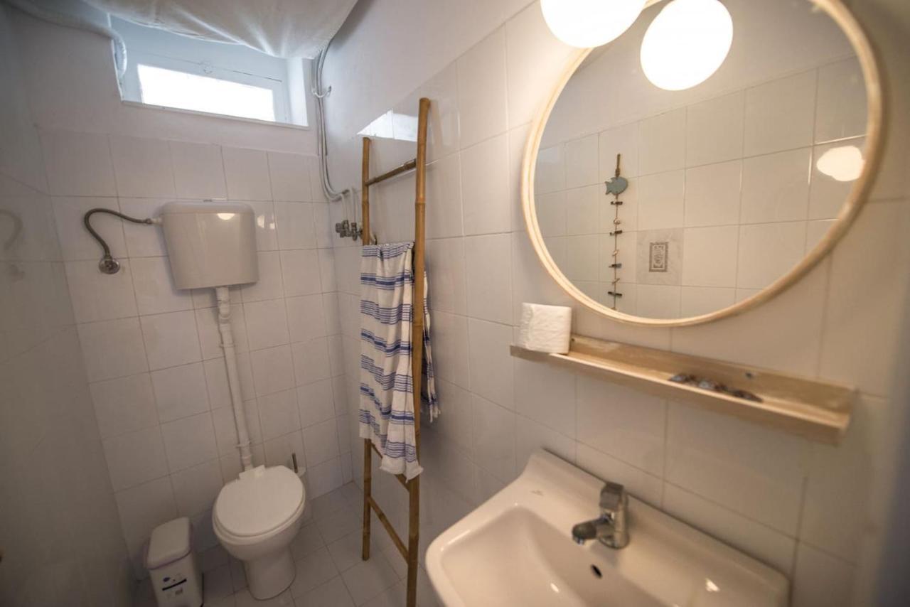 Aquarella-Stylish Veranda Apartment In Centre Of Poros Town Exteriör bild
