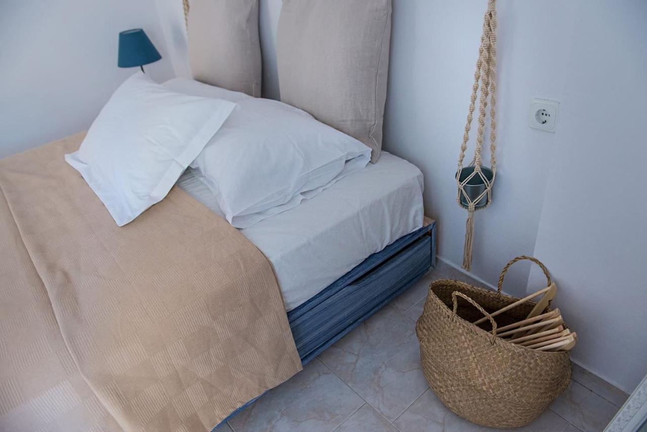 Aquarella-Stylish Veranda Apartment In Centre Of Poros Town Exteriör bild